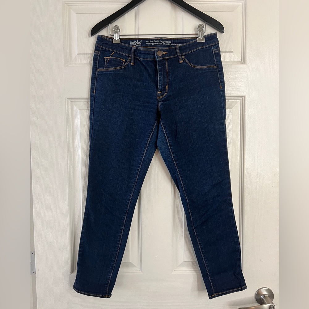 mid rise crop jean